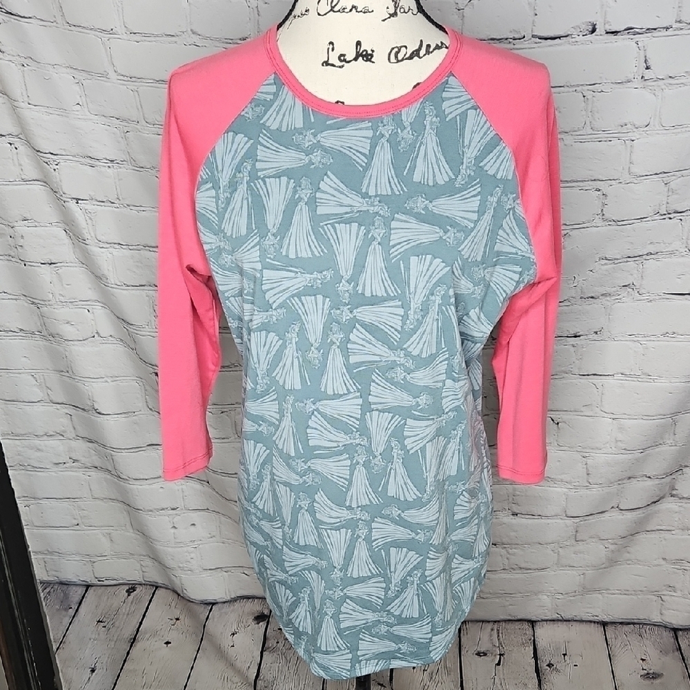 Lularoe Randy Raglan Tee in Disney Aurora Print Size Medium